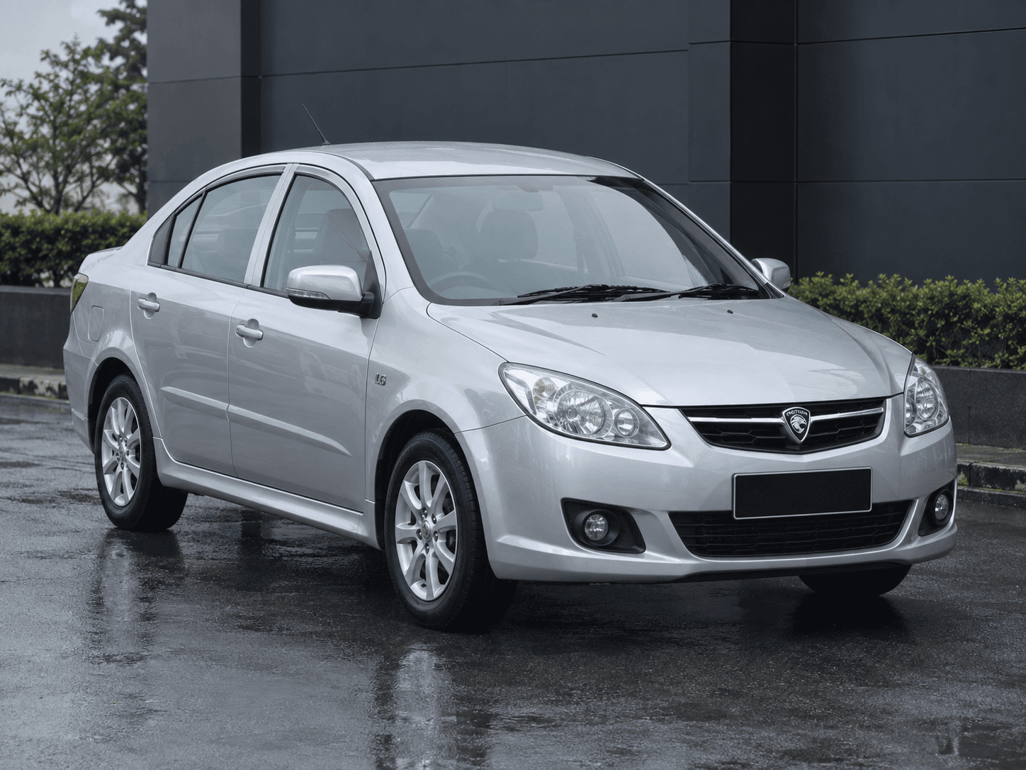Foto rujukan · model & warna dipadankan: Perak metalik 2014 Proton Persona